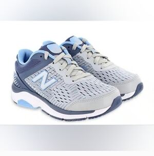 New Balance 847 Shoes